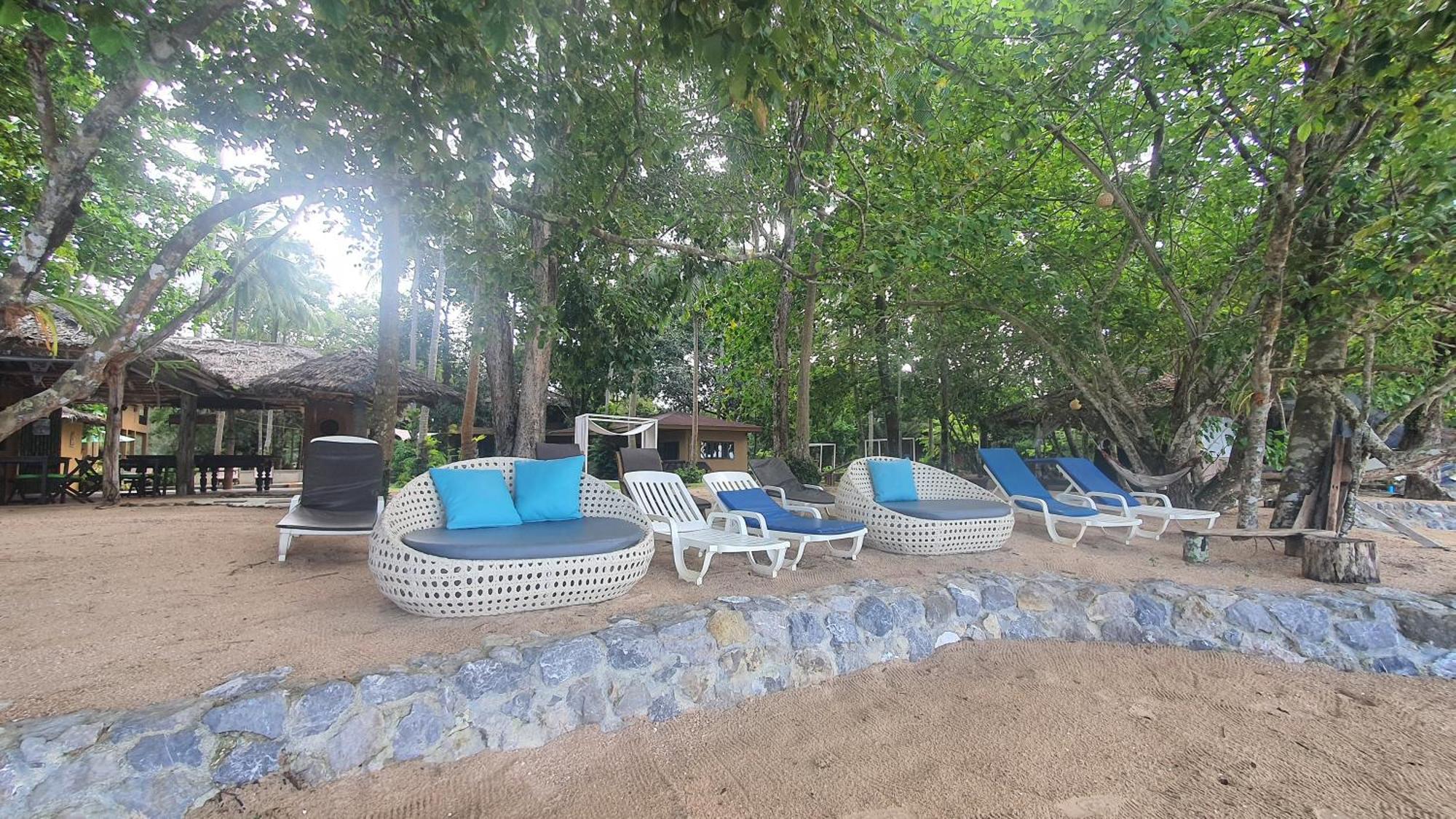 Melina Beach Front Bungalows Tha Lane Bay Exterior photo