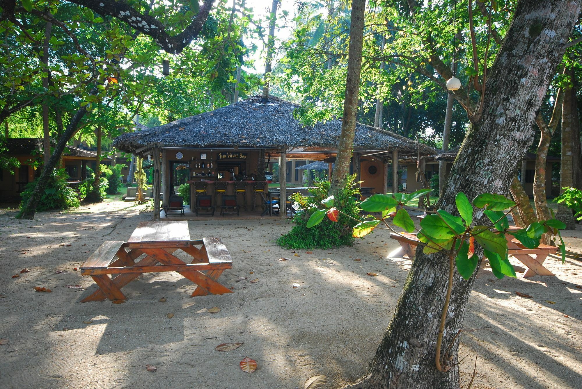 Melina Beach Front Bungalows Tha Lane Bay Exterior photo